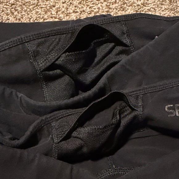 Set of 2 black L semi-fitted black pull-on pants (Athletic Works & Danskin Now) - Picture 6 of 8